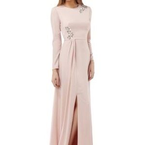 KAY UNGER BETHANY Stretch Crepe Long Sleeve Gown 4 *small stain at hem see photo